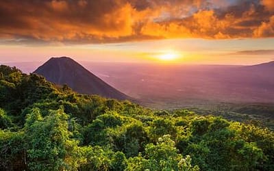In the Shadow of the Volcanoes: Exploring El Salvador’s Dramatic Landscapes